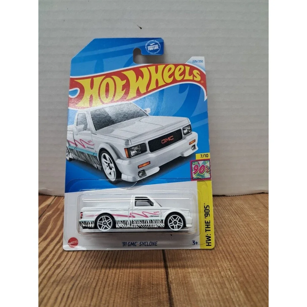 Hot Wheels 2024 Mainline M Case HW The 90s '91 GMC Syclone White #226